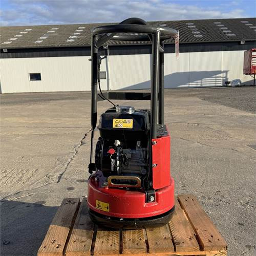 Chicago Pneumatic KMR11 - 振动板:图1 Chicago Pneumatic KMR11 - 振动板:图1