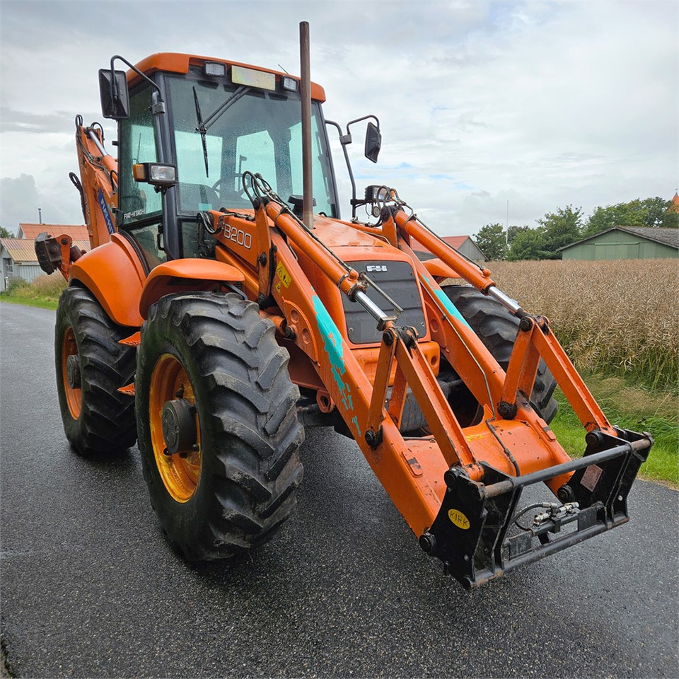 Fiat-Hitachi FB200-4PS - 反铲装载机:图3 Fiat-Hitachi FB200-4PS - 反铲装载机:图3