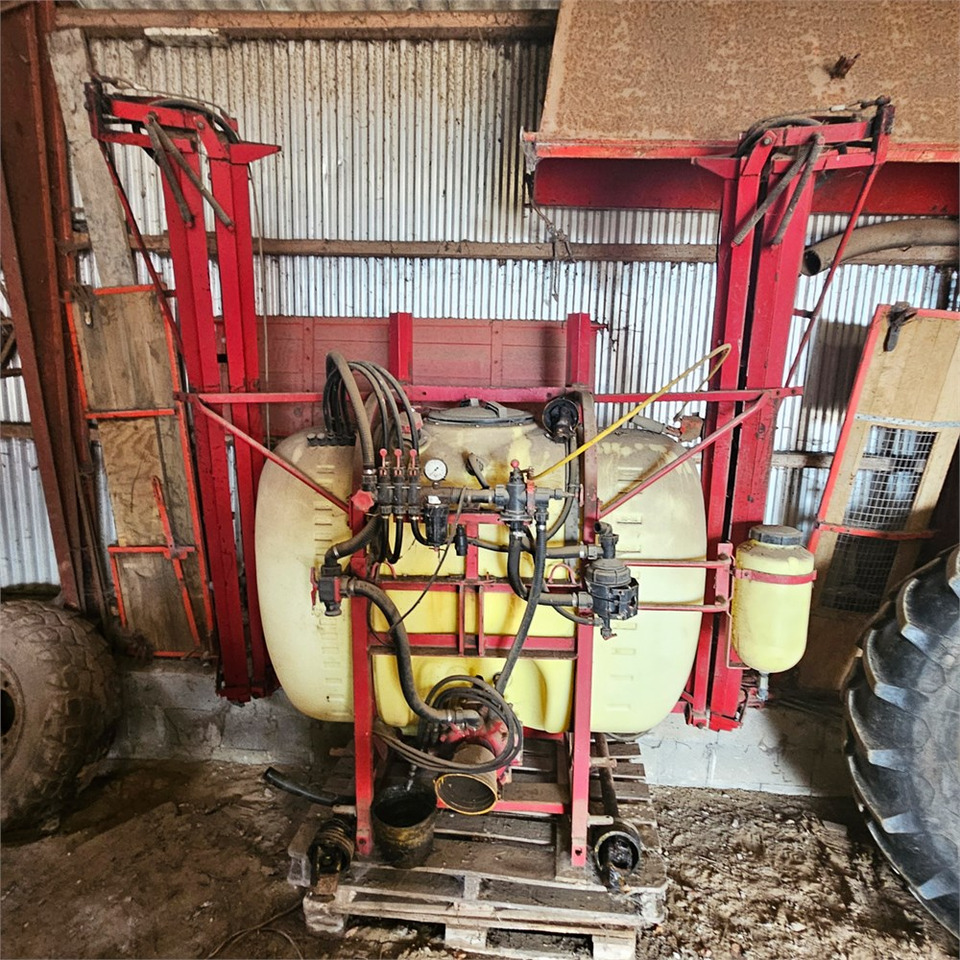 Hardi LXY 800 - 喷雾机:图2 Hardi LXY 800 - 喷雾机:图2