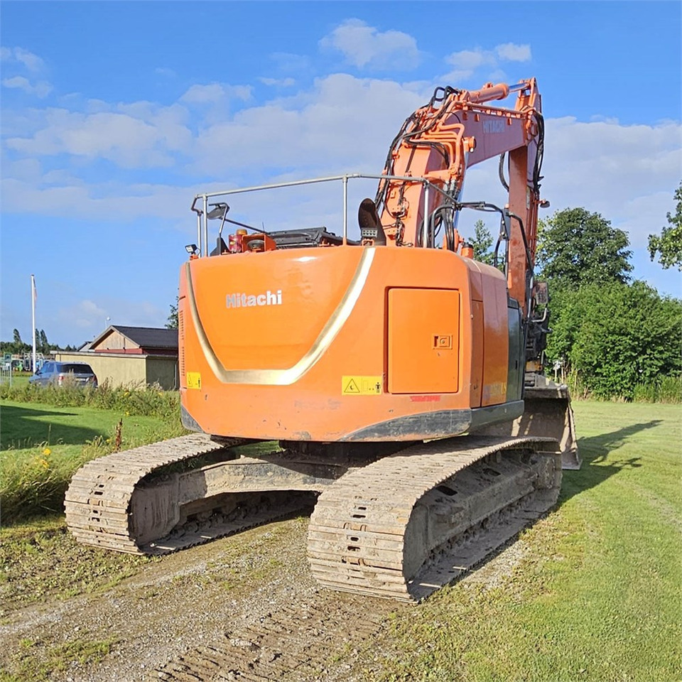 Hitachi ZX 225 - 履带式挖掘机:图4 Hitachi ZX 225 - 履带式挖掘机:图4