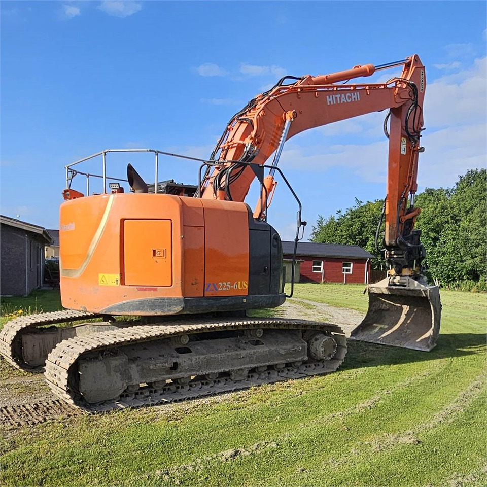 Hitachi ZX 225 - 履带式挖掘机:图3 Hitachi ZX 225 - 履带式挖掘机:图3