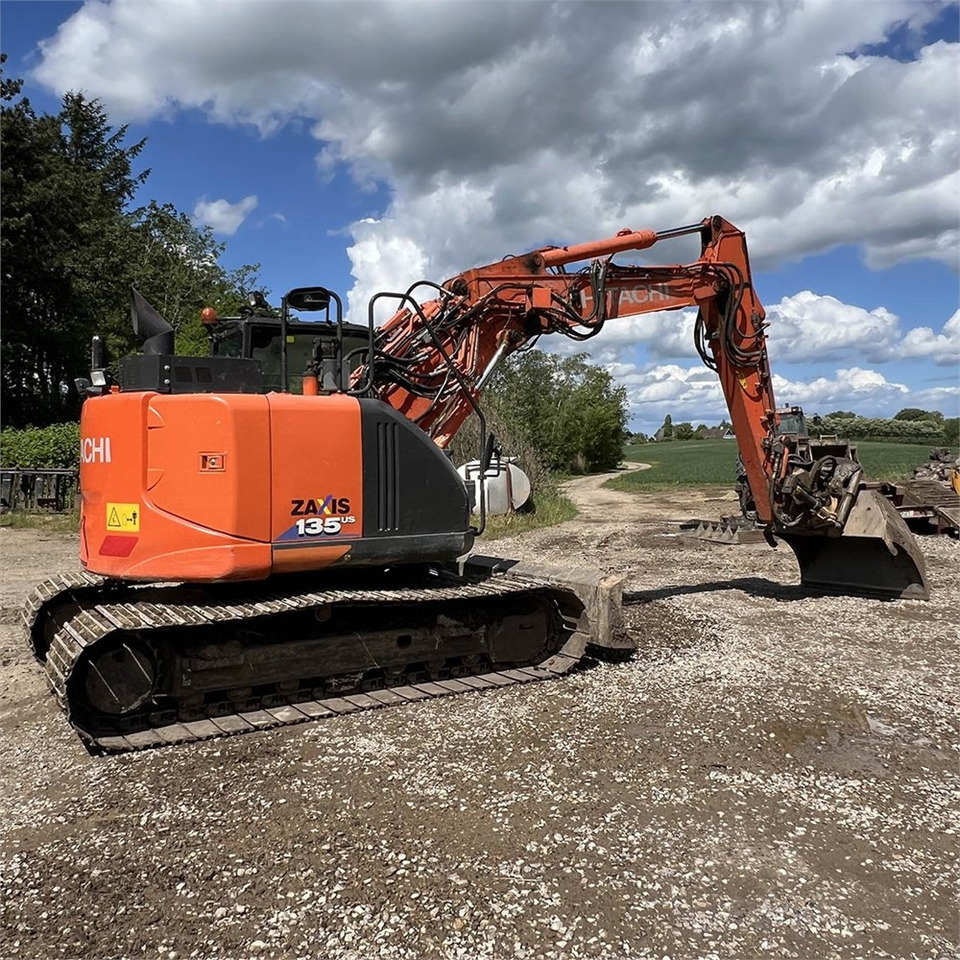Hitachi ZX135 US-6 - 履带式挖掘机:图5 Hitachi ZX135 US-6 - 履带式挖掘机:图5