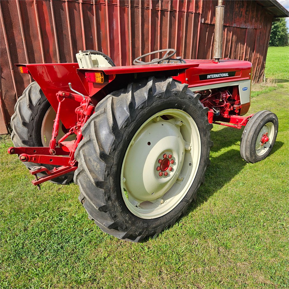 IH 444 - 拖拉机:图4 IH 444 - 拖拉机:图4