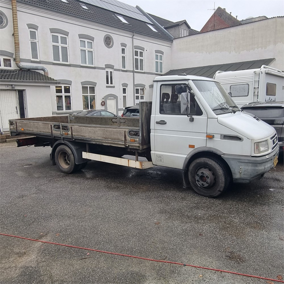 栏板式/ 平板卡车 Iveco Daily 50C13, 2,8 TD：图1