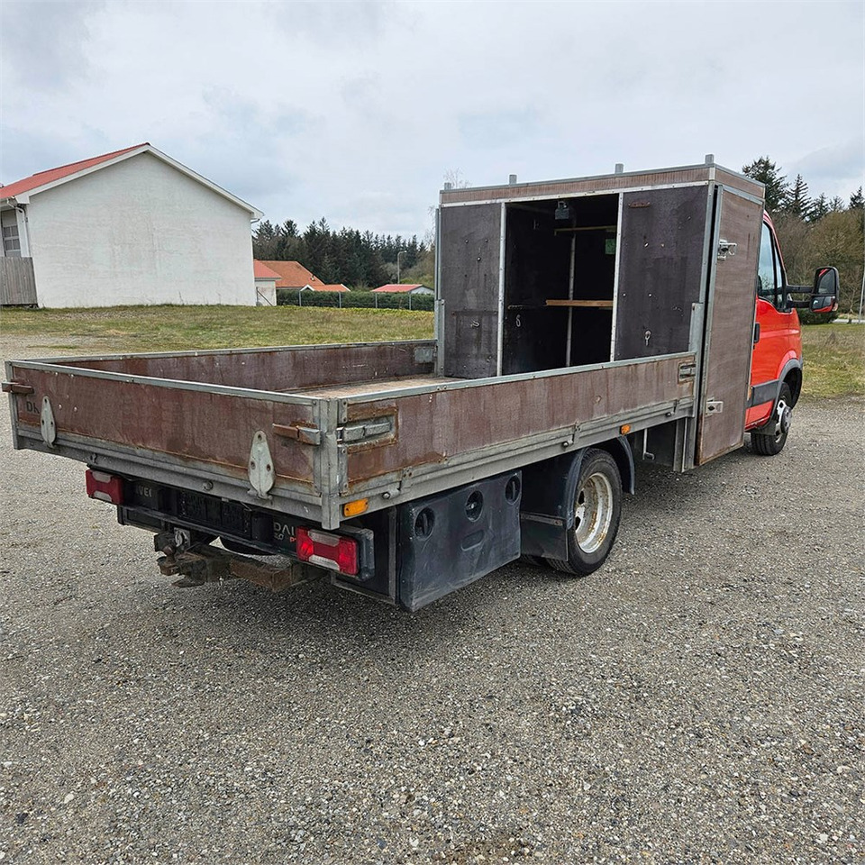 Iveco Stralis C35 - 栏板式/ 平板卡车:图5 Iveco Stralis C35 - 栏板式/ 平板卡车:图5