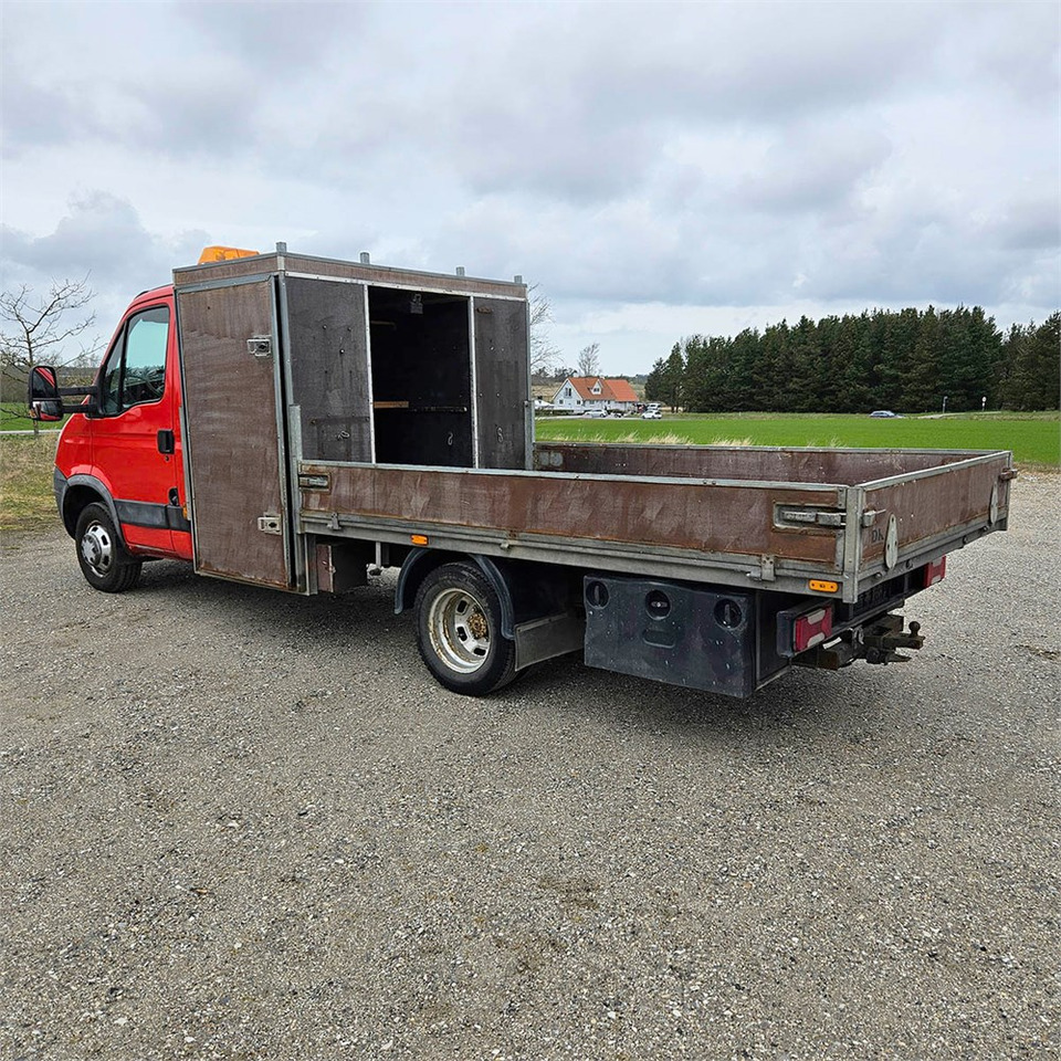 Iveco Stralis C35 - 栏板式/ 平板卡车:图3 Iveco Stralis C35 - 栏板式/ 平板卡车:图3