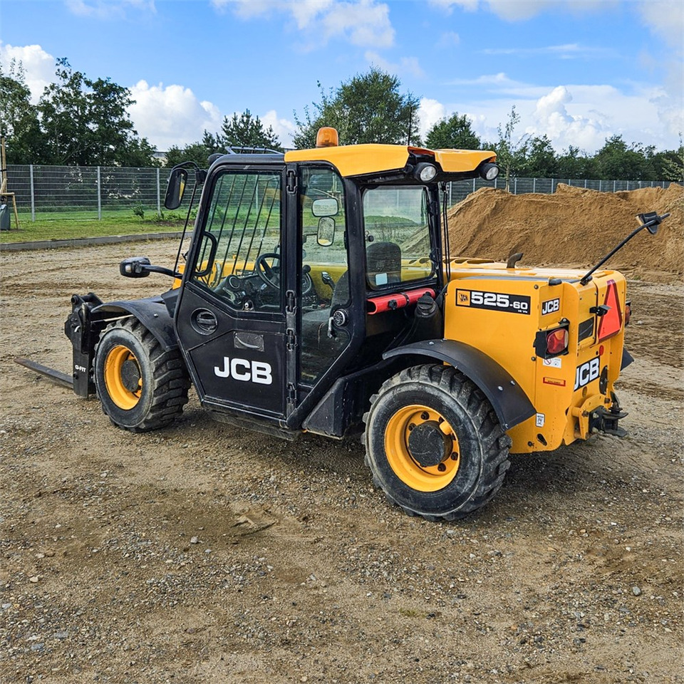 JCB 525-60T4 - 伸缩臂叉装车:图3 JCB 525-60T4 - 伸缩臂叉装车:图3