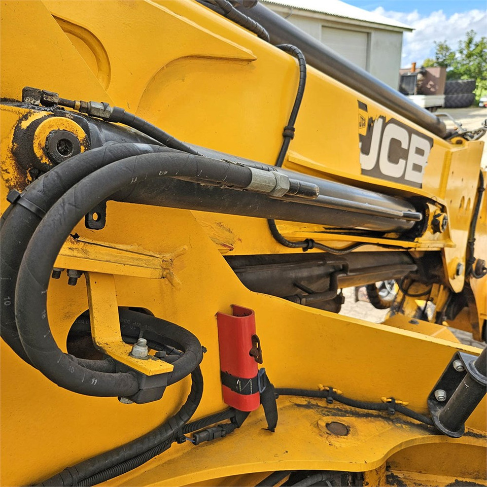 轮式装载机 JCB TM310：图24