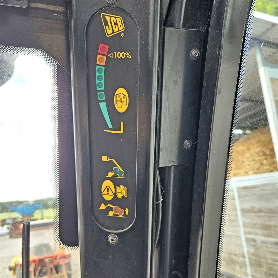 轮式装载机 JCB TM310：图18