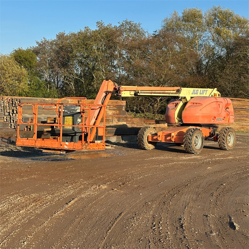 伸缩臂 JLG 460 SJ：图6