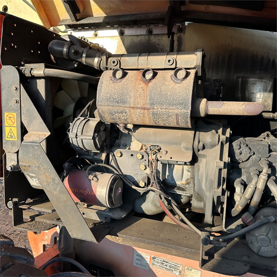 伸缩臂 JLG 460 SJ：图28