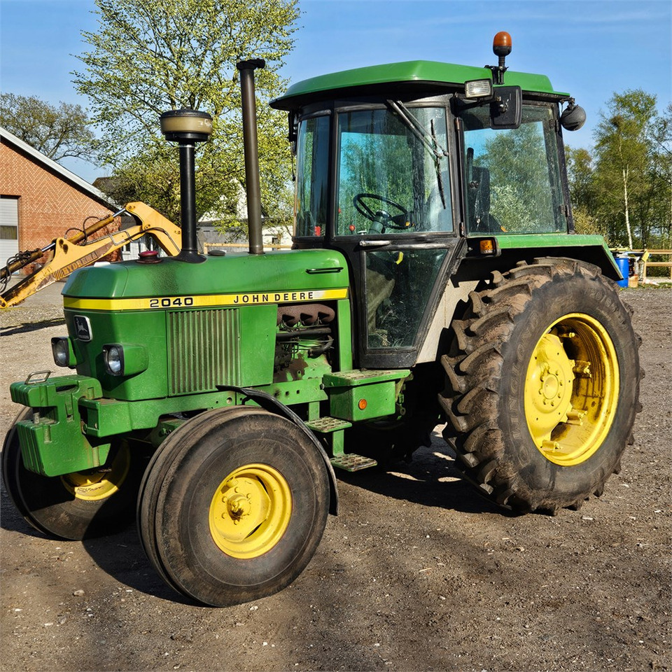 John Deere 2040 - 拖拉机:图1 John Deere 2040 - 拖拉机:图1