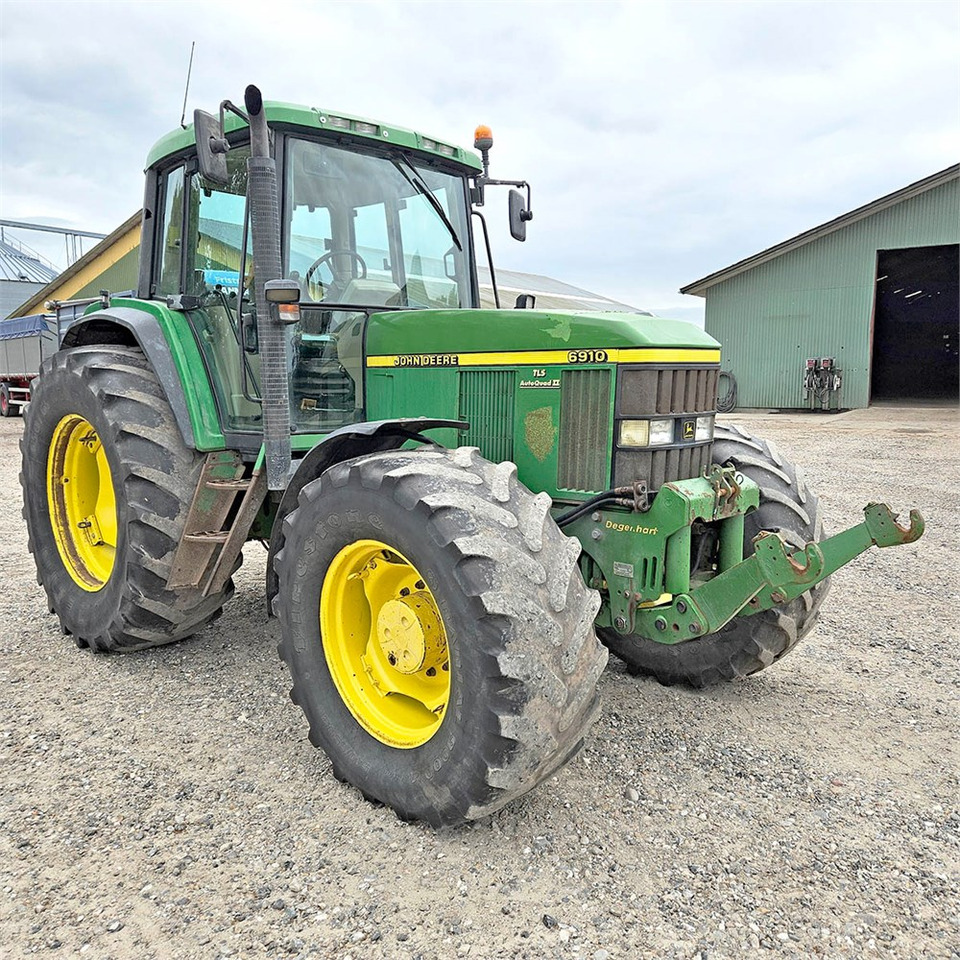 John Deere 6910 - 拖拉机:图5 John Deere 6910 - 拖拉机:图5