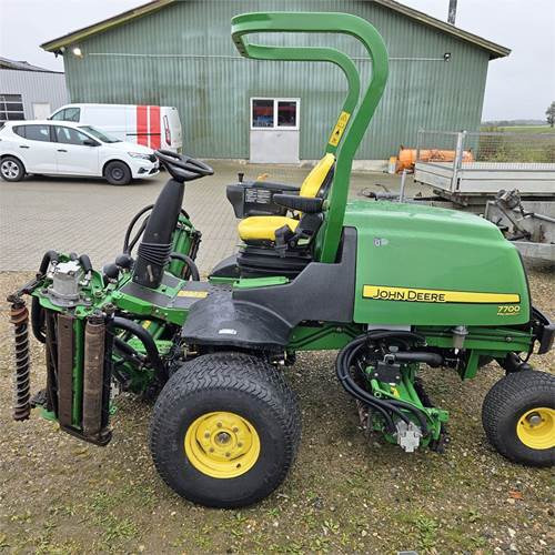John Deere 7700 Precisioncut - 园林割草机:图5 John Deere 7700 Precisioncut - 园林割草机:图5