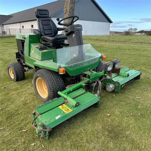 John Deere Roberline 900 - 园林割草机:图1 John Deere Roberline 900 - 园林割草机:图1
