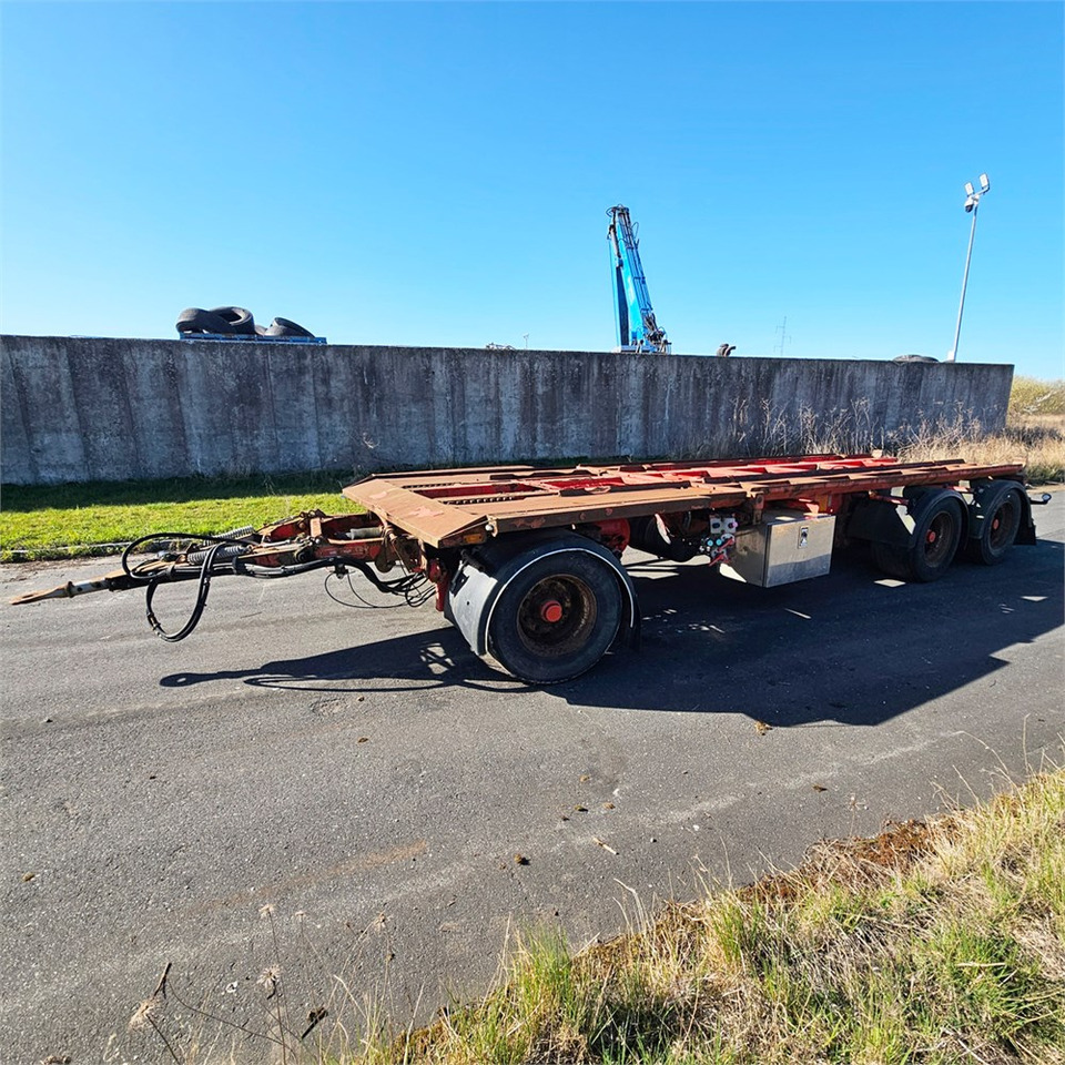 Kel-Berg T45k-2 - 滚出式/ 箕斗拖车:图4 Kel-Berg T45k-2 - 滚出式/ 箕斗拖车:图4