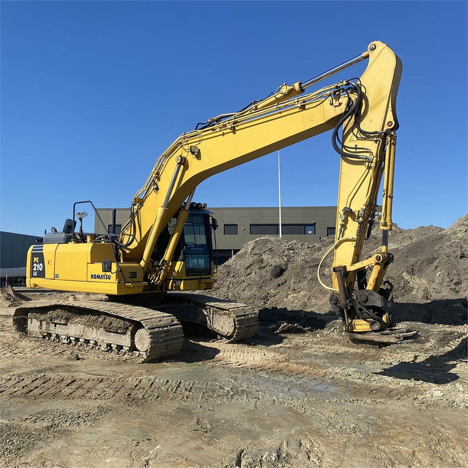Komatsu PC210 LC-8K - 履带式挖掘机:图5 Komatsu PC210 LC-8K - 履带式挖掘机:图5