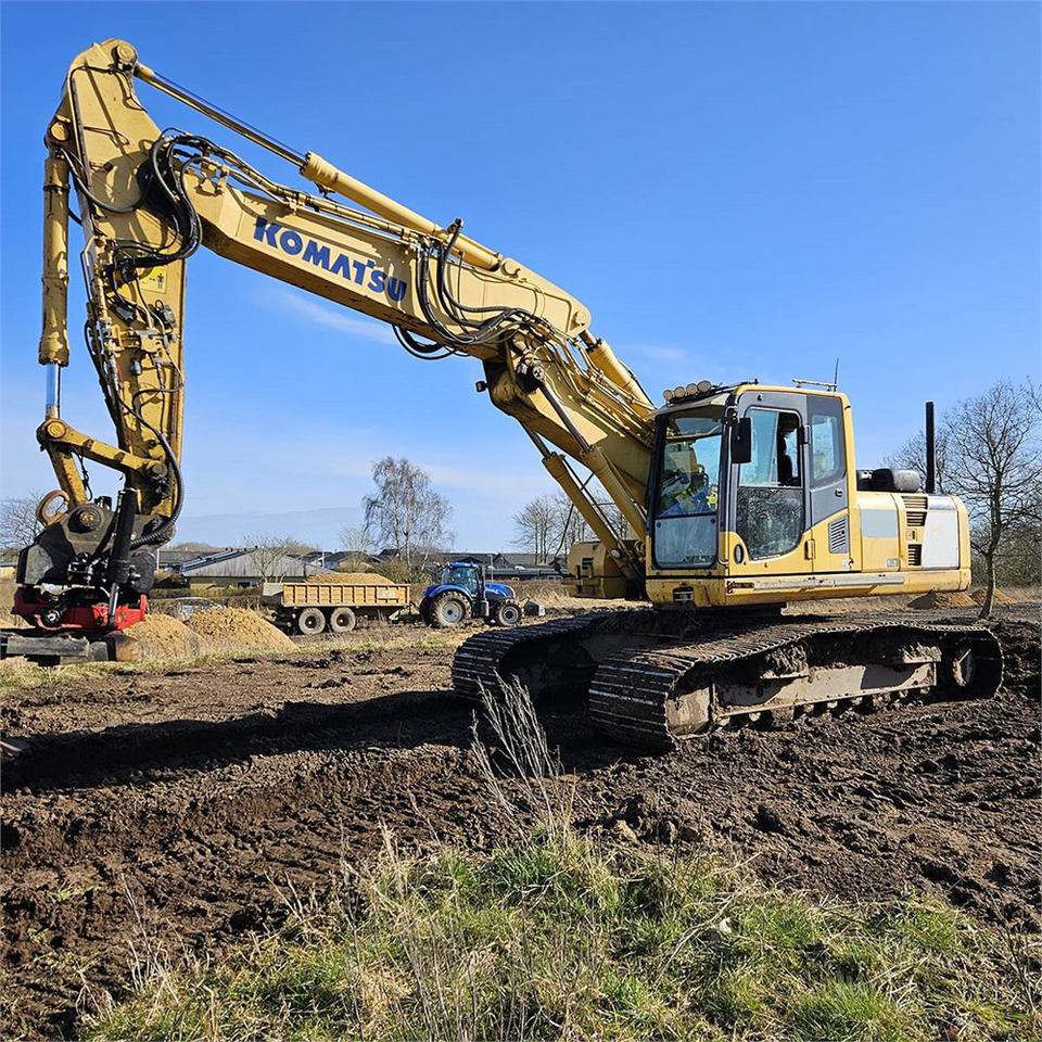 Komatsu PC210 - 履带式挖掘机:图3 Komatsu PC210 - 履带式挖掘机:图3