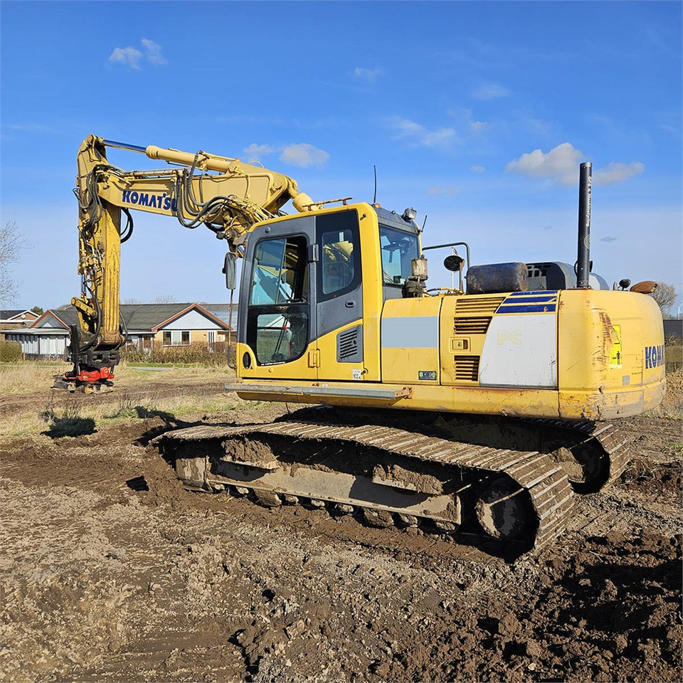 Komatsu PC210 - 履带式挖掘机:图1 Komatsu PC210 - 履带式挖掘机:图1