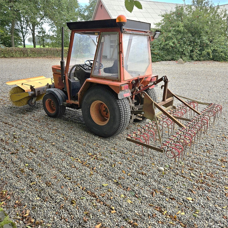 Kubota B8200 租赁 Kubota B8200：图7