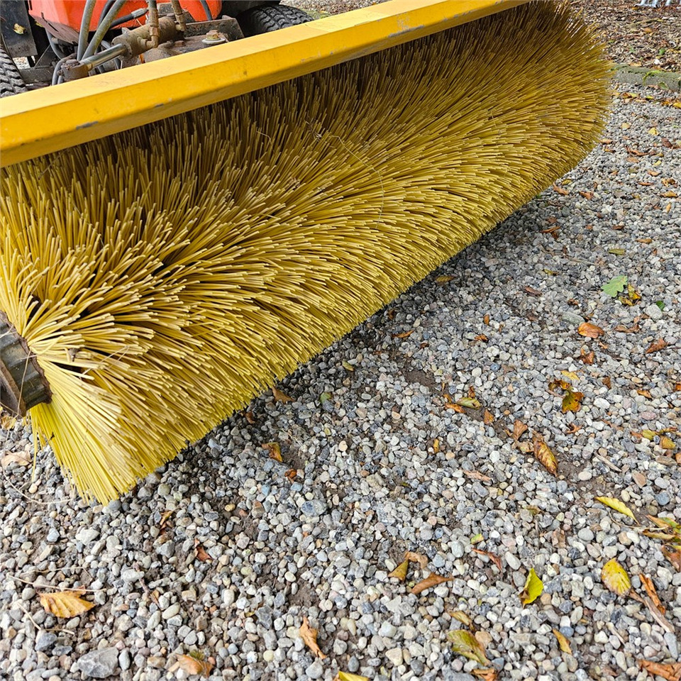 Kubota B8200 租赁 Kubota B8200：图27