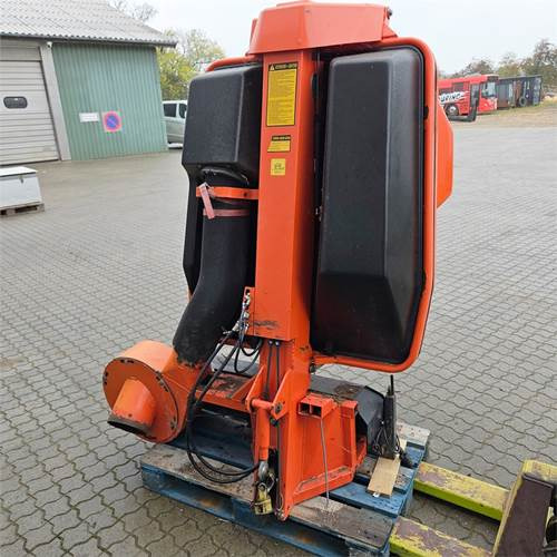 Kubota Græsopsamler - 园林设备:图1 Kubota Græsopsamler - 园林设备:图1