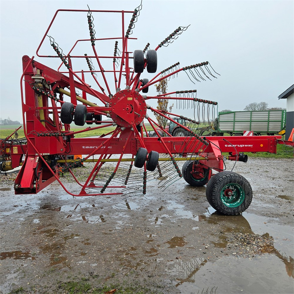 Kverneland Taarup 90150 V - 干草和饲料设备:图3 Kverneland Taarup 90150 V - 干草和饲料设备:图3