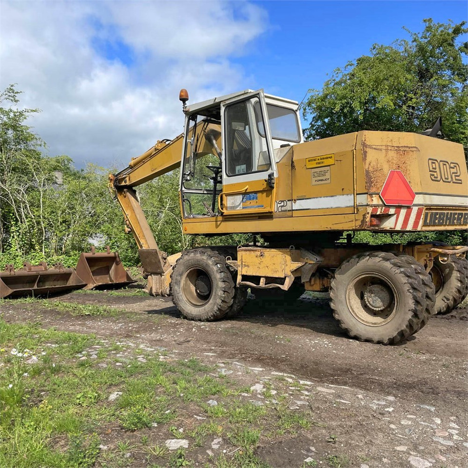 Liebherr A 902 - 轮式挖掘机:图4 Liebherr A 902 - 轮式挖掘机:图4