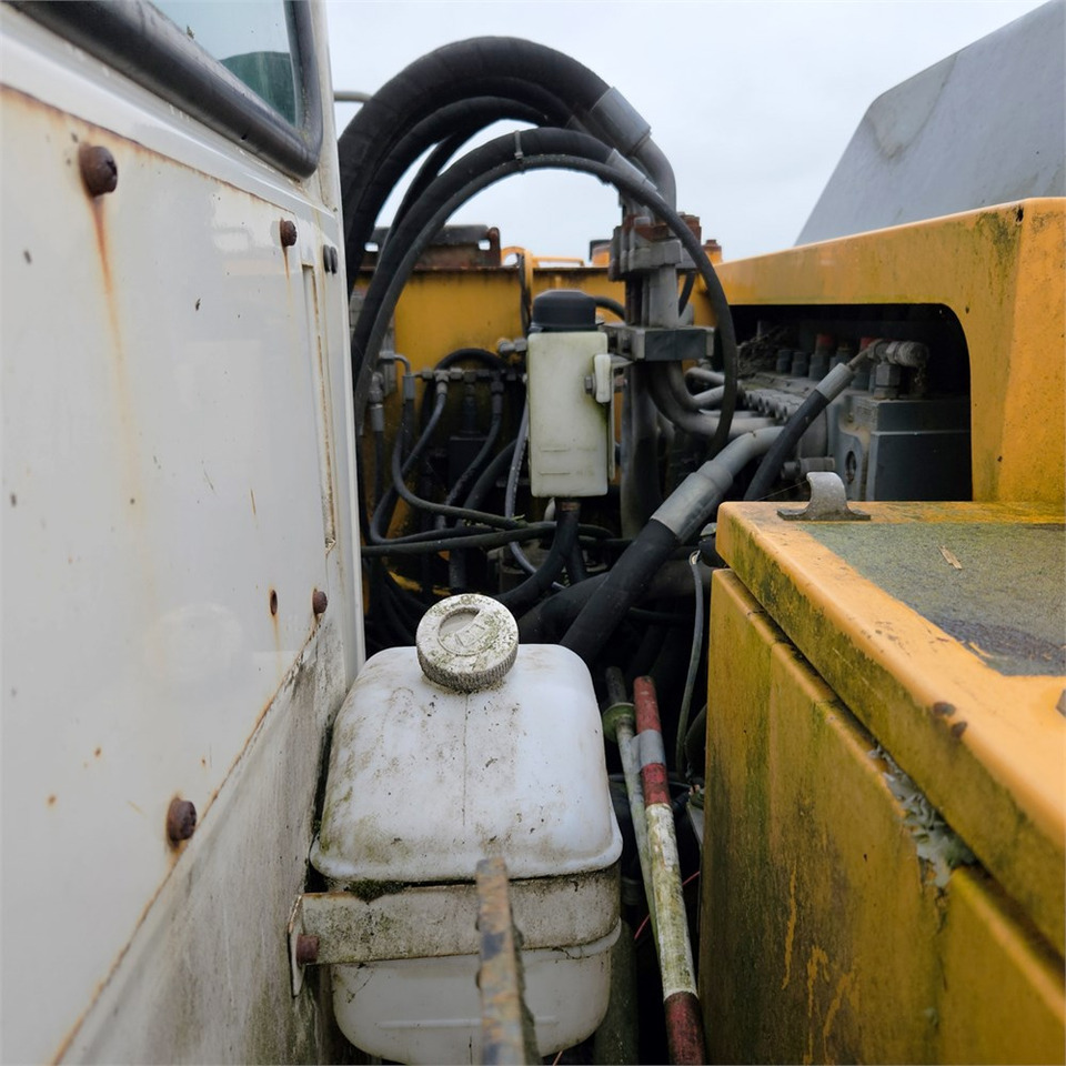 履带式挖掘机 Liebherr R900 C Litronic：图29