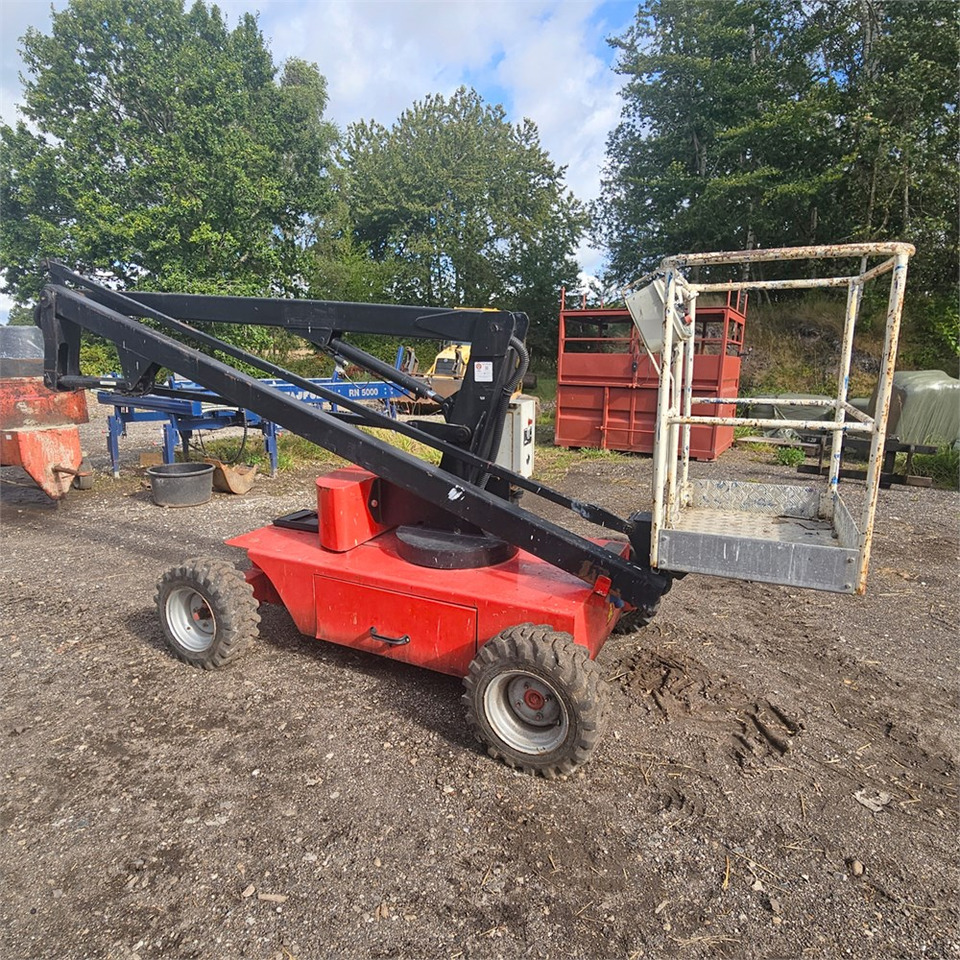 Manitou 100 AE - 铰接臂:图1 Manitou 100 AE - 铰接臂:图1