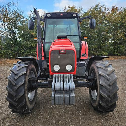 Massey Ferguson 5465 - 拖拉机:图4 Massey Ferguson 5465 - 拖拉机:图4