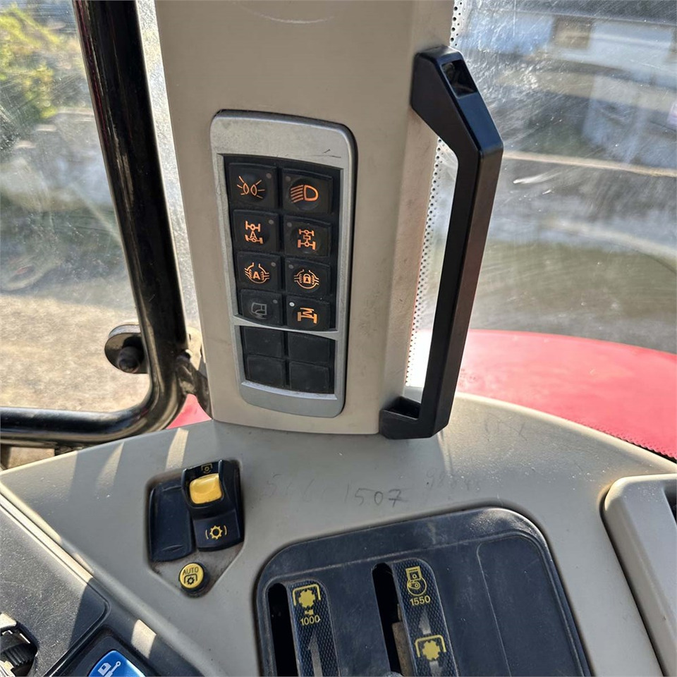 拖拉机 Massey Ferguson 6615：图16