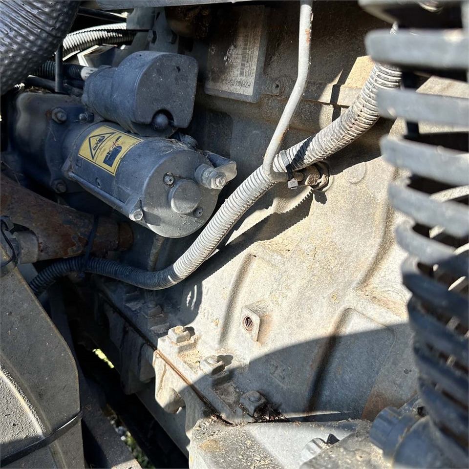 拖拉机 Massey Ferguson 6615：图37