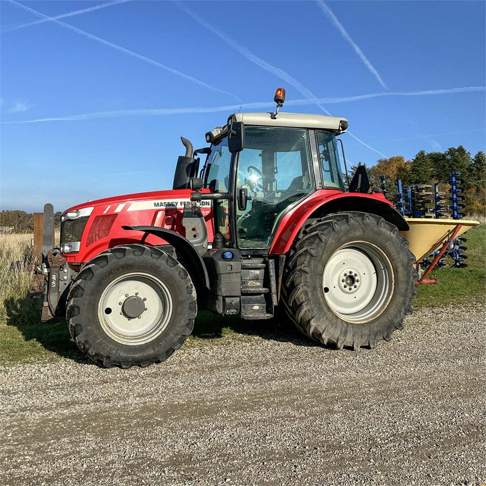 Massey Ferguson 6615 - 拖拉机:图1 Massey Ferguson 6615 - 拖拉机:图1