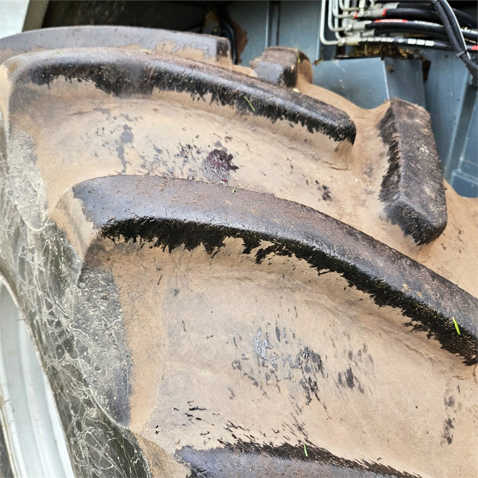 Massey Ferguson 7278 Cerea 租赁 Massey Ferguson 7278 Cerea:图49 Massey Ferguson 7278 Cerea 租赁 Massey Ferguson 7278 Cerea:图49