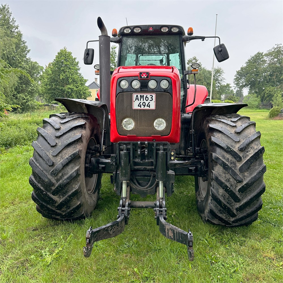 Massey Ferguson MF8460 Dyna-VT - 拖拉机:图3 Massey Ferguson MF8460 Dyna-VT - 拖拉机:图3