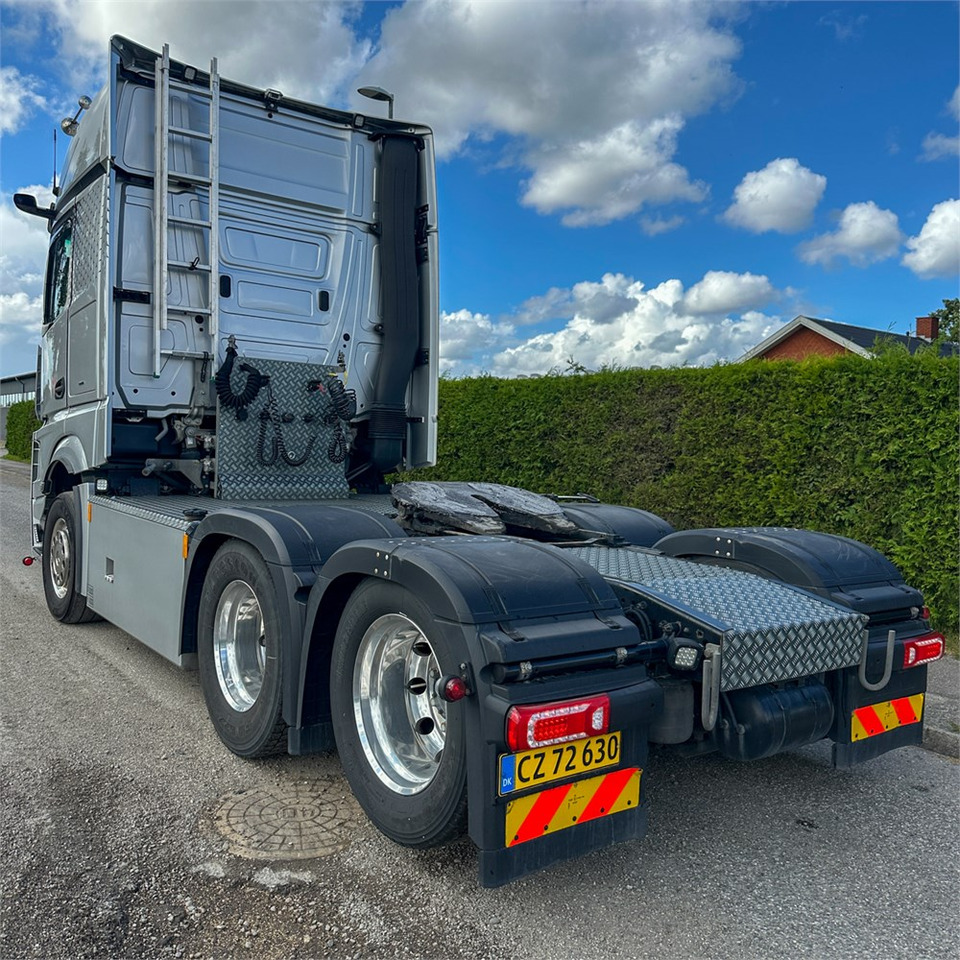 Mercedes 2653 LSDNA 6X2 Gigaspace - 牵引车:图3 Mercedes 2653 LSDNA 6X2 Gigaspace - 牵引车:图3