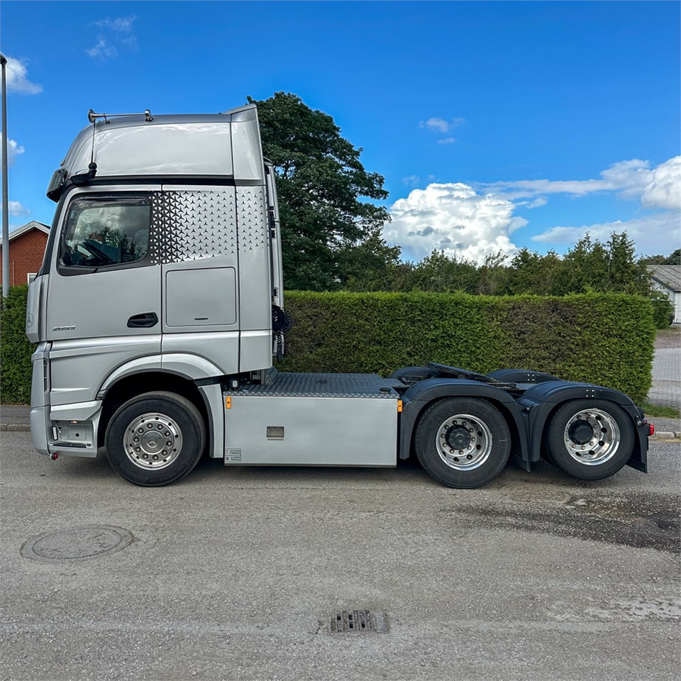 Mercedes 2653 LSDNA 6X2 Gigaspace - 牵引车:图2 Mercedes 2653 LSDNA 6X2 Gigaspace - 牵引车:图2