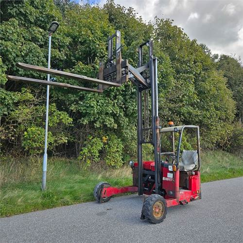 Moffett M4 25.3 - 随车叉车:图3 Moffett M4 25.3 - 随车叉车:图3
