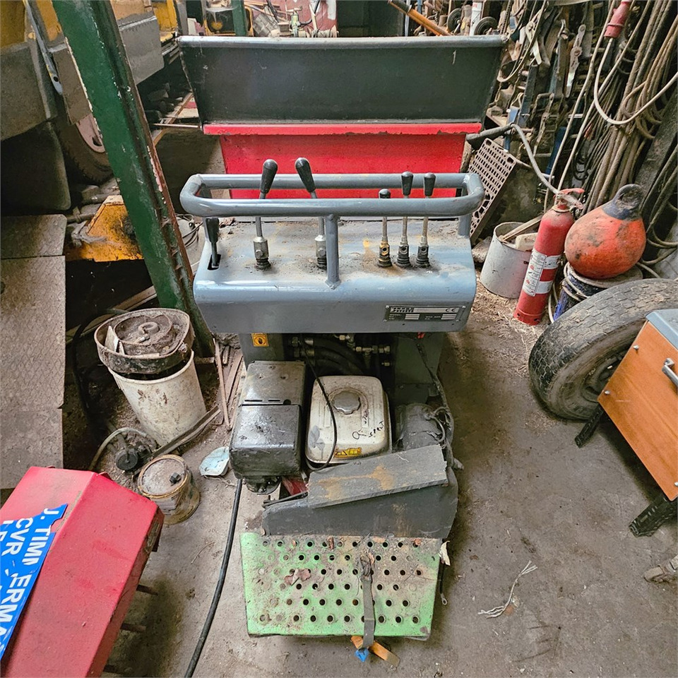 Neuson TD9PL - 小型自卸车:图3 Neuson TD9PL - 小型自卸车:图3