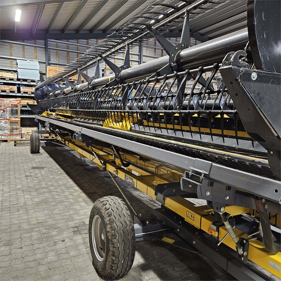 New Holland CT14 - 收割机:图2 New Holland CT14 - 收割机:图2