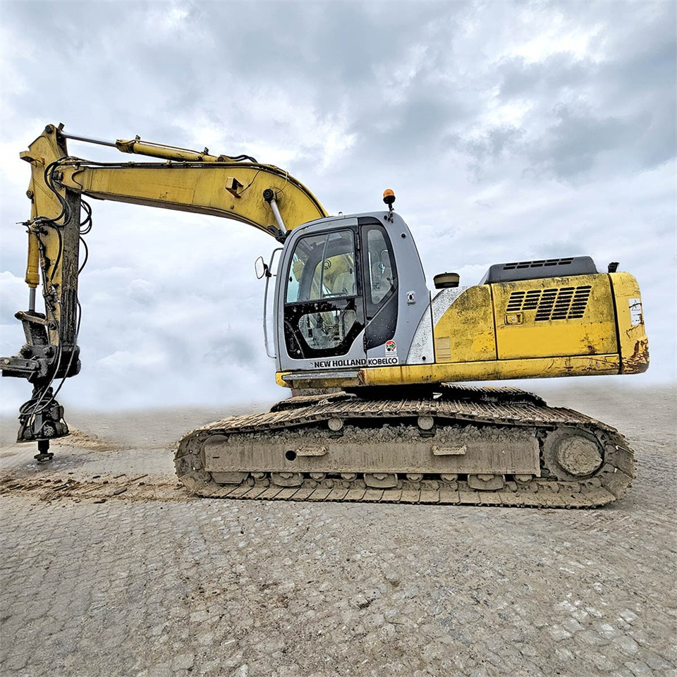 New Holland E265 - 履带式挖掘机:图1 New Holland E265 - 履带式挖掘机:图1