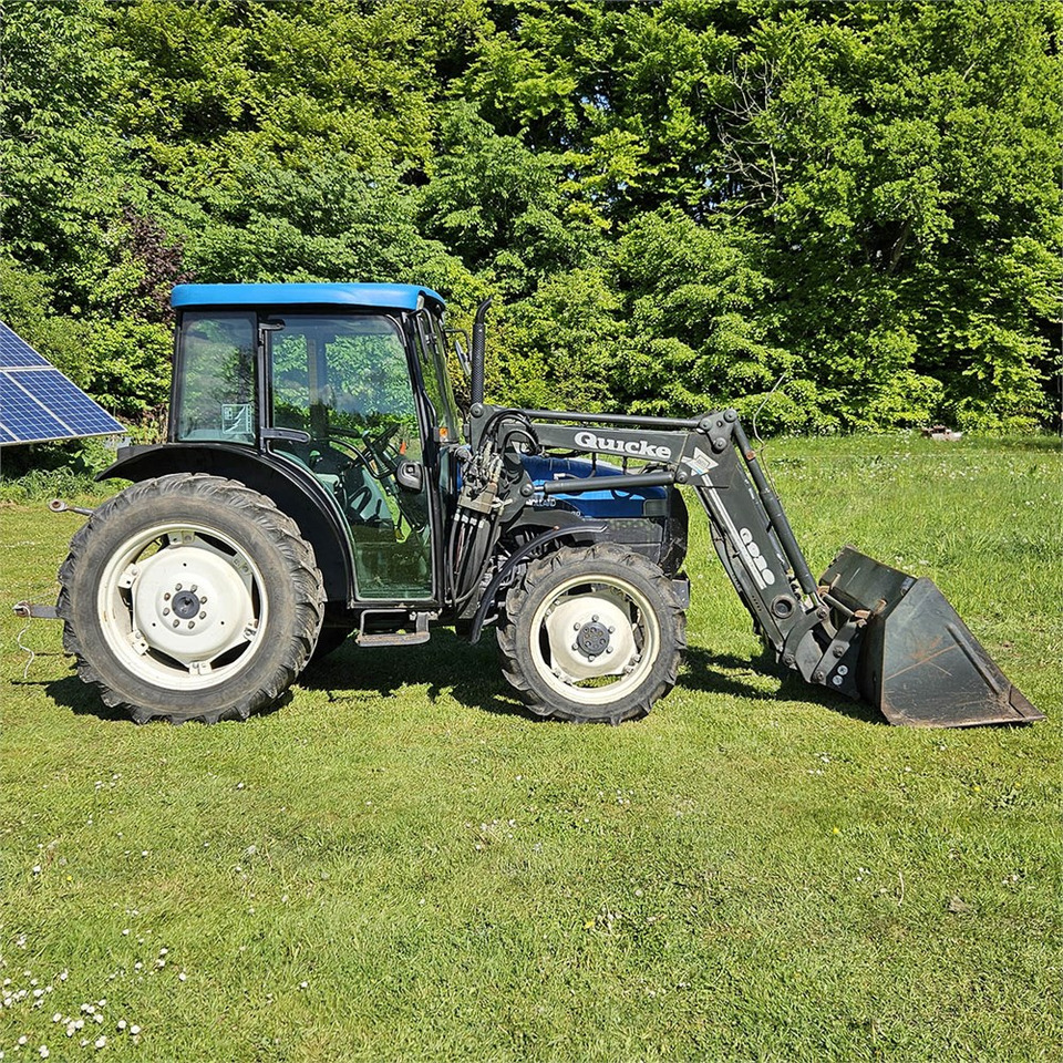 New Holland TN55D - 拖拉机:图2 New Holland TN55D - 拖拉机:图2