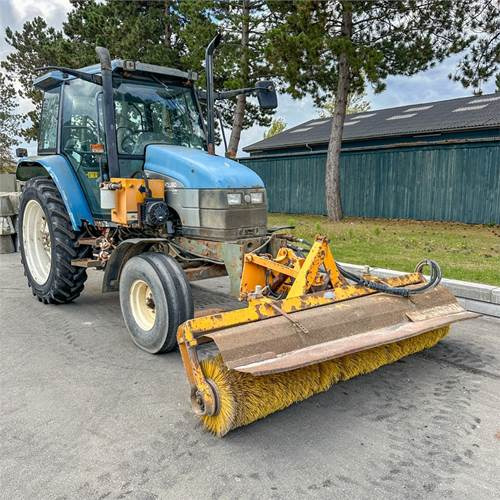 New Holland TS90 - 拖拉机:图1 New Holland TS90 - 拖拉机:图1