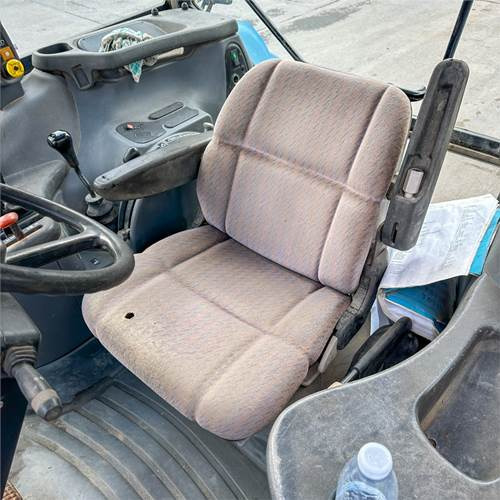 New Holland TS90 租赁 New Holland TS90：图11