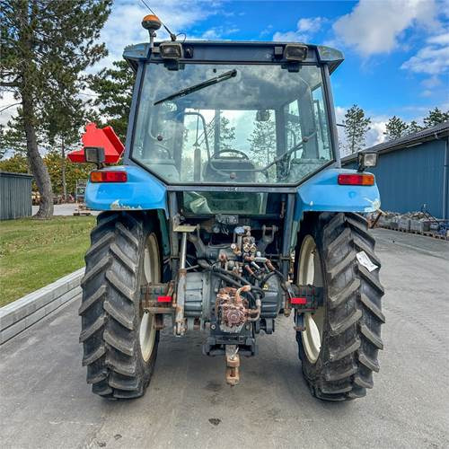 New Holland TS90 租赁 New Holland TS90：图7
