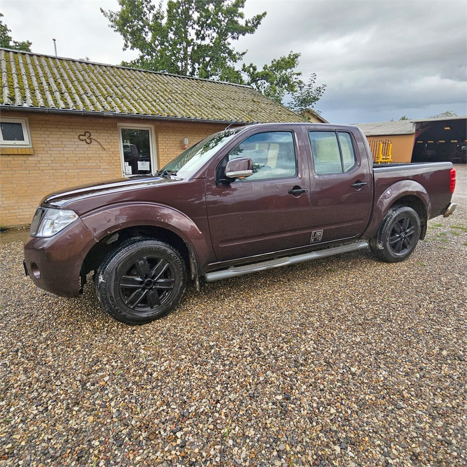 Nissan Navara 2,5 Dci Dc 4wd - 皮卡车:图1 Nissan Navara 2,5 Dci Dc 4wd - 皮卡车:图1