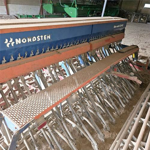 Nordsten CLP400 Kombi flex - 播种设备:图3 Nordsten CLP400 Kombi flex - 播种设备:图3