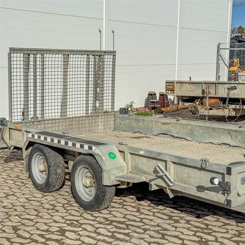 Nugent P3718 - 汽车拖车:图1 Nugent P3718 - 汽车拖车:图1