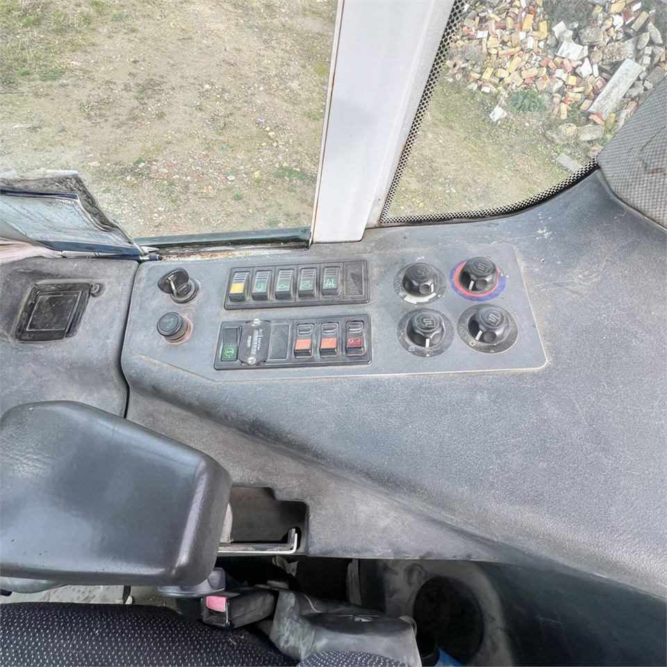 轮式装载机 O&K L25.5：图19